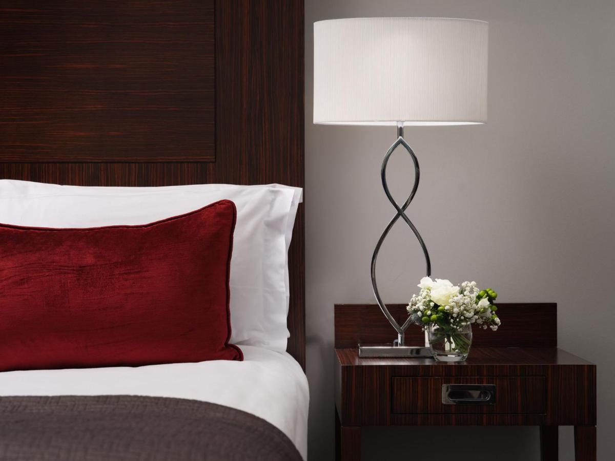 Hotel Lyrath Estate Kilkenny Exterior foto A table lamp