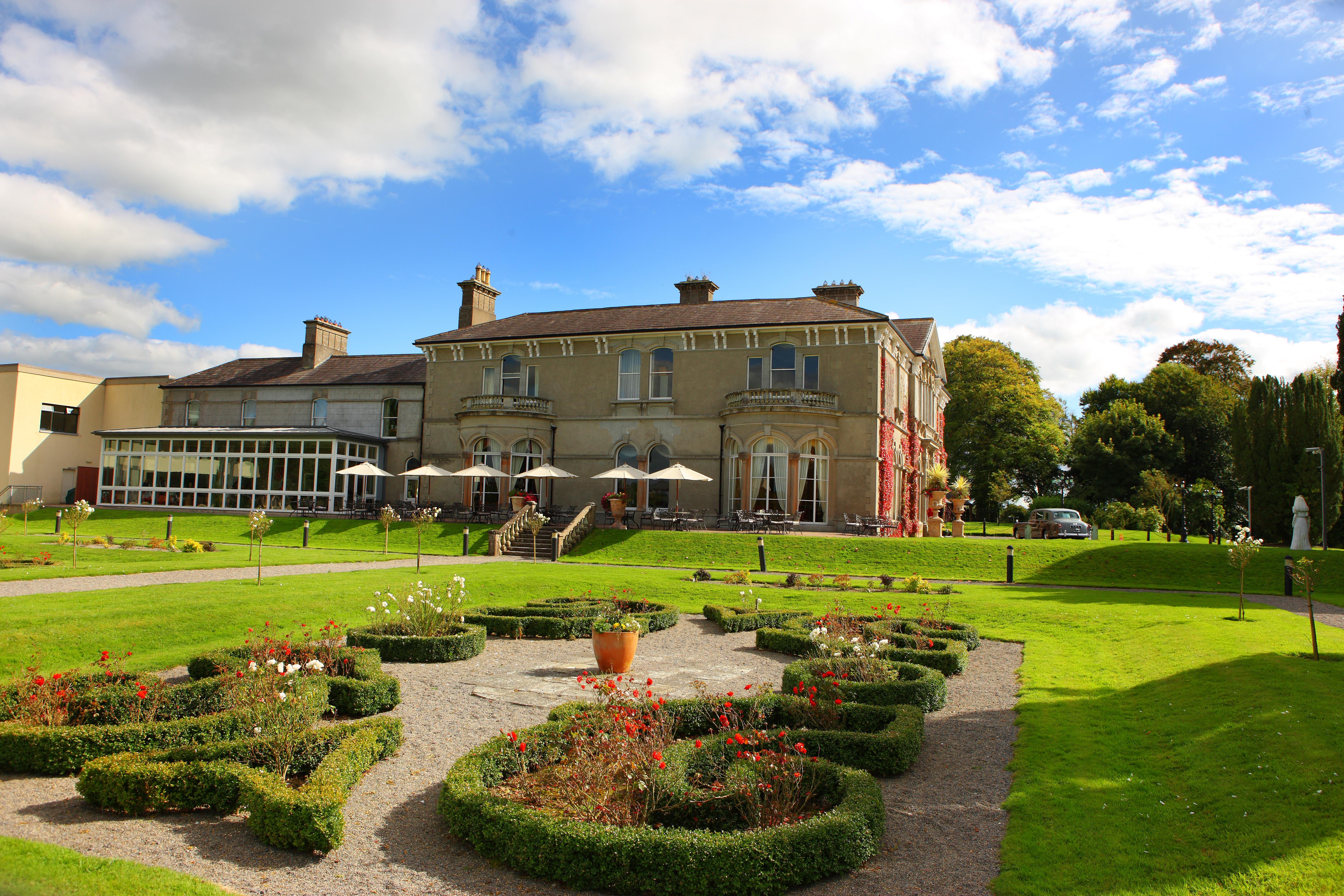 Hotel Lyrath Estate Kilkenny Exterior foto The former railway station at Portumna